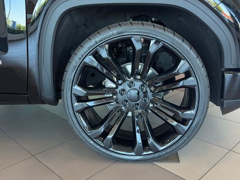 Used 2026 GMC Sierra 1500 Pro w/ Graphite Edition RWD image 7