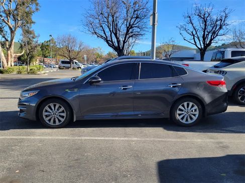 Used 2018 Kia Optima EX image 2