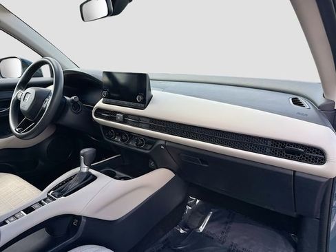 Certified 2023 Honda HR-V LX image 26
