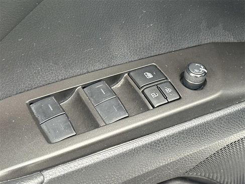 Used 2023 Toyota Camry SE image 16