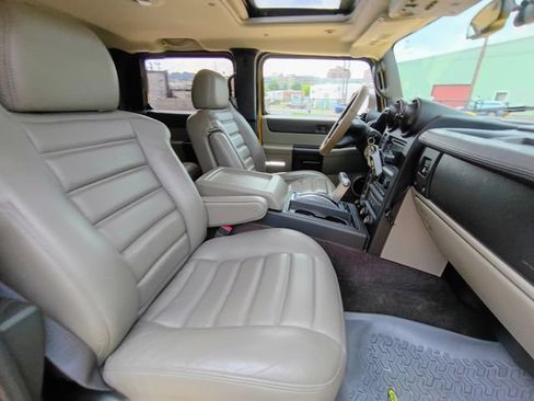 Used 2005 HUMMER H2 w/ Preferred Equipment Group AWD/4WD image 51