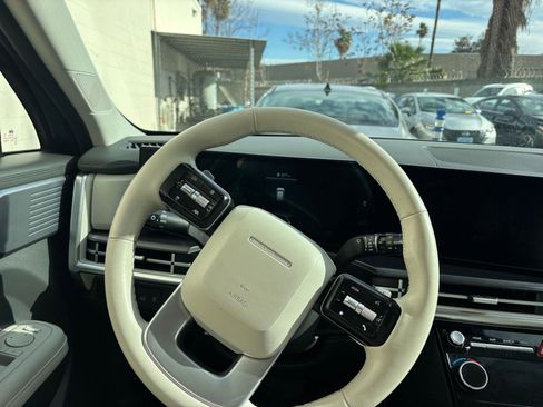 Used 2025 Hyundai Santa Fe SEL image 39