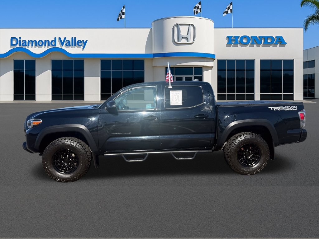 Used 2020 Toyota Tacoma TRD Off-Road w/ Technology Package AWD/4WD image 9