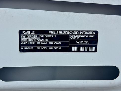 Used 2023 Jeep Renegade Latitude image 19