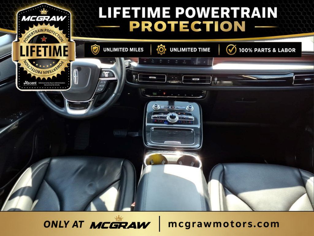 Used 2023 Lincoln Nautilus Reserve AWD/4WD image 17