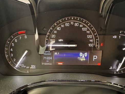 Used 2017 Cadillac XT5 Premium Luxury image 14