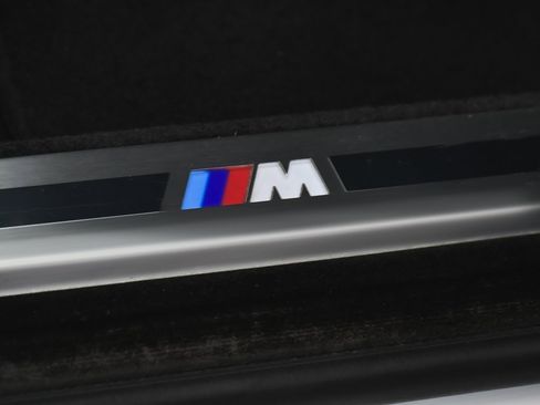 Used 2024 BMW 740i xDrive 740i xDrive image 29