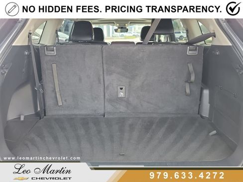 Used 2023 Toyota Highlander XLE FWD image 8