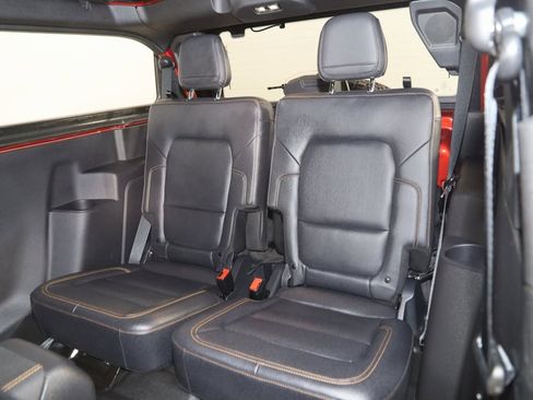 Used 2024 Ford Bronco Badlands image 50