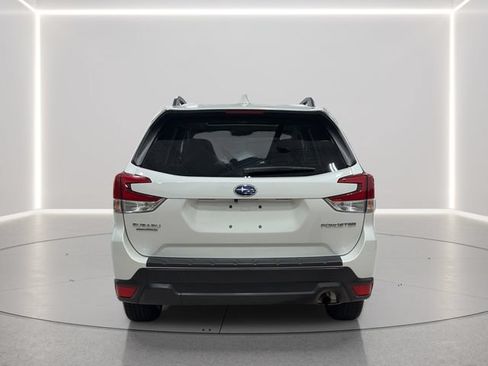 Used 2020 Subaru Forester Premium AWD/4WD image 4