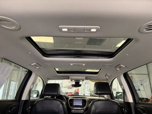 Certified 2021 GMC Acadia Denali w/ GMC Pro Grade Package image 4