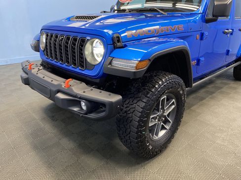 Certified 2024 Jeep Gladiator Mojave image 52