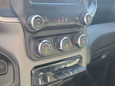 Used 2022 RAM 2500 Big Horn image 34