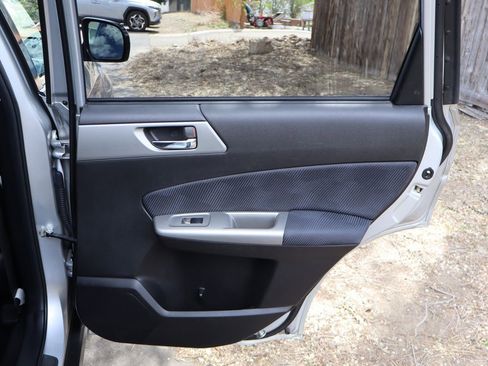 Used 2010 Subaru Forester 2.5X Premium image 25