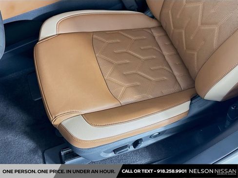 New 2026 Nissan Pathfinder Platinum AWD/4WD image 19