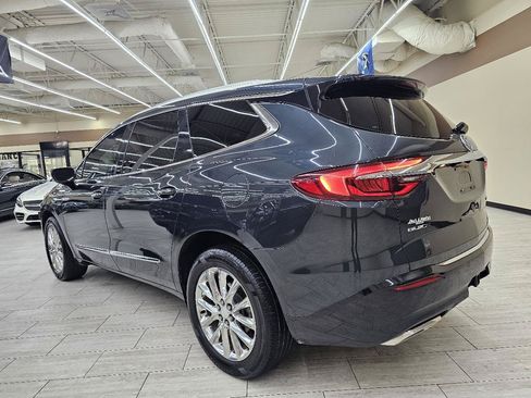 Used 2018 Buick Enclave Premium w/ Experience Buick Package FWD image 8
