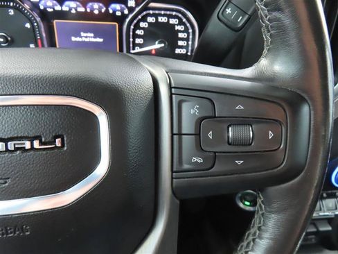 Used 2023 GMC Sierra 2500 Denali w/ Denali Black Diamond Edition AWD/4WD image 16