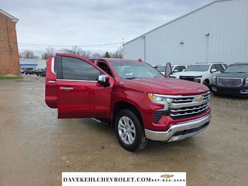 Used 2025 Chevrolet Silverado 1500 LTZ w/ LTZ Premium Package image 40