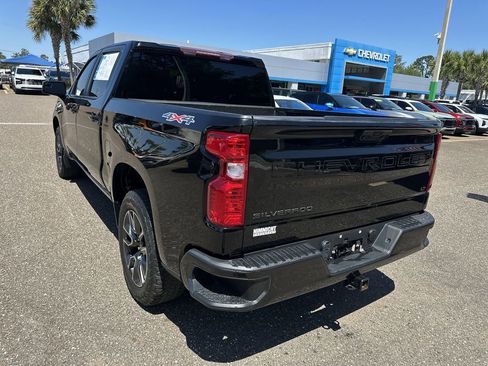 Used 2024 Chevrolet Silverado 1500 LT AWD/4WD image 14