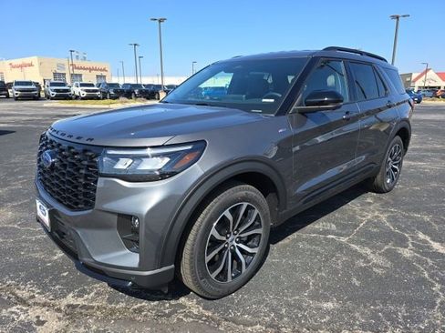 New 2026 Ford Explorer ST-Line image 1