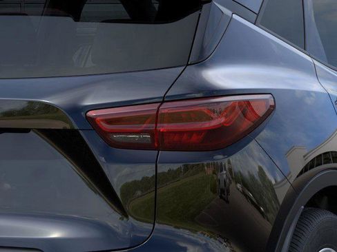 New 2025 Chevrolet Blazer LT w/ Convenience Package image 11