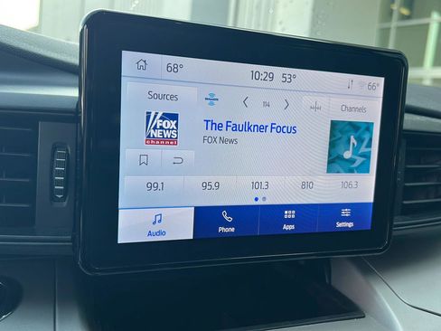 Certified 2023 Ford Explorer XLT image 24