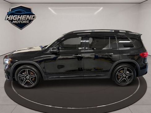 Used 2024 Mercedes-Benz GLB 250 4MATIC image 3