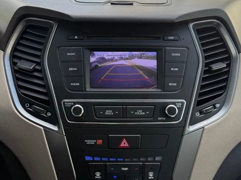 Used 2017 Hyundai Santa Fe Sport FWD image 13
