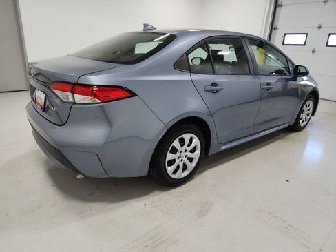 Used 2022 Toyota Corolla LE FWD image 11