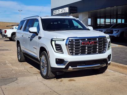 New 2026 GMC Yukon XL Denali w/ Sun & Power Step Package