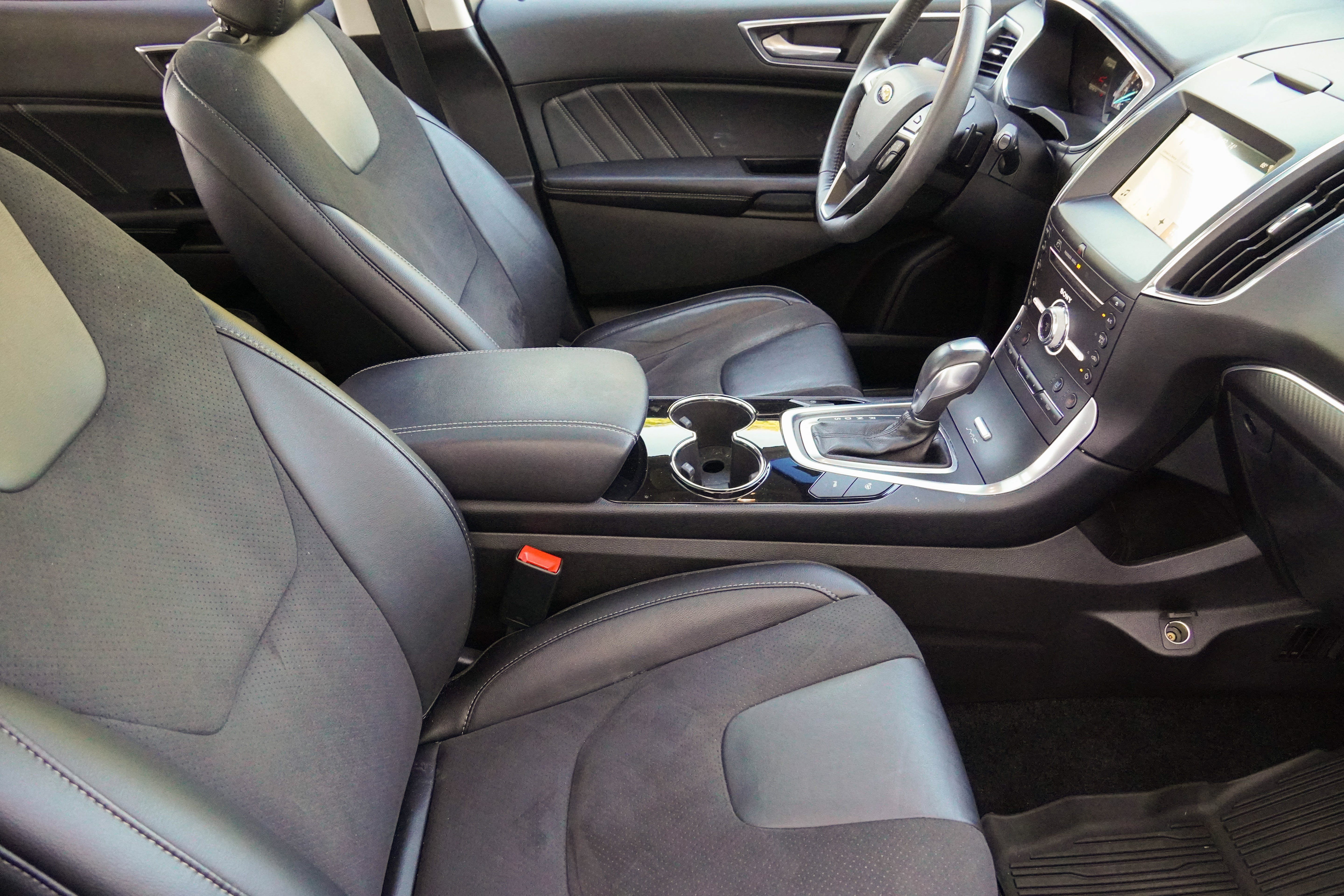 Used 2017 Ford Edge Sport w/ Equipment Group 401A AWD/4WD image 9