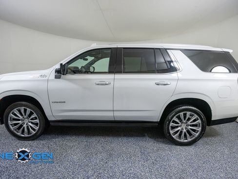 Used 2023 Chevrolet Tahoe High Country AWD/4WD image 4