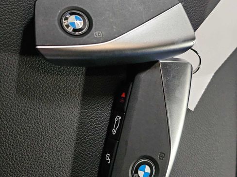 Used 2024 BMW iX xDrive50 w/ Premium Package AWD/4WD image 33