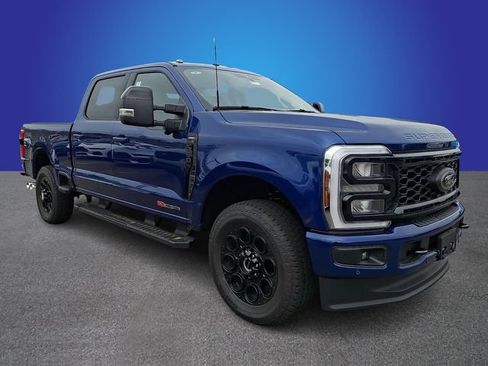 New 2026 Ford F250 Lariat w/ Black Appearance Package AWD/4WD image 2