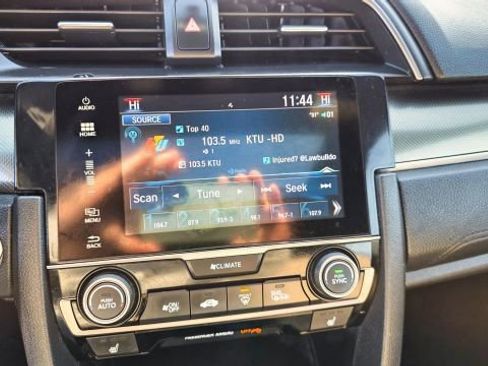 Used 2018 Honda Civic EX image 18