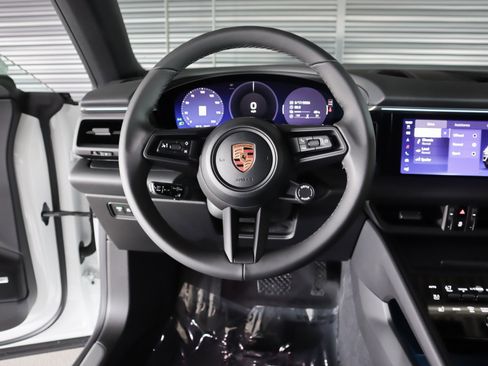 New 2026 Porsche Macan Electric image 13