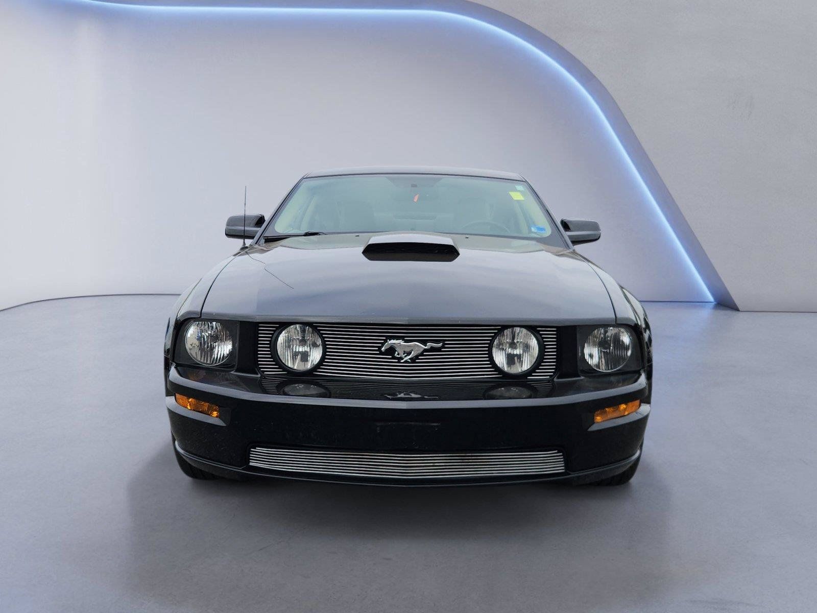 Used 2009 Ford Mustang GT RWD image 8