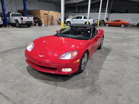 Used 2007 Chevrolet Corvette Convertible w/ Preferred Equipment Group image 3
