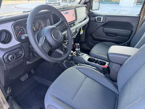 New 2026 Jeep Gladiator Mojave AWD/4WD image 10
