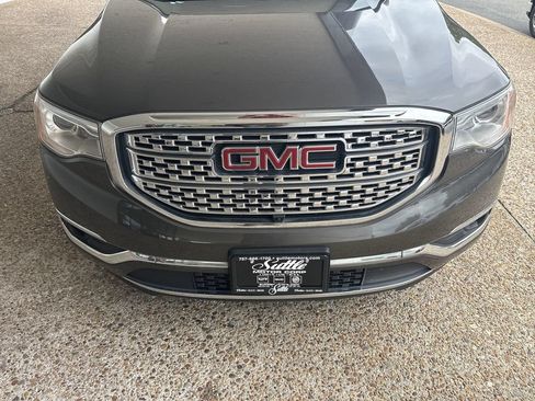 Certified 2019 GMC Acadia Denali w/ Technology Package AWD/4WD image 32