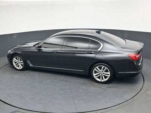 Used 2017 BMW 750i xDrive AWD/4WD image 26