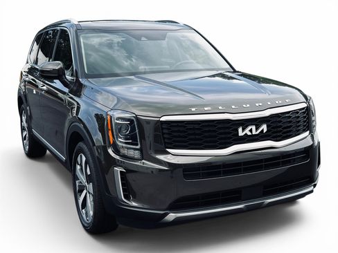 Used 2022 Kia Telluride S FWD image 2