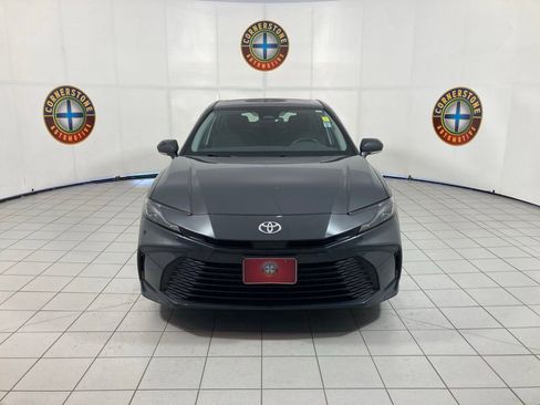 Used 2025 Toyota Camry LE FWD image 18