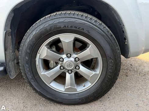 Used 2006 Toyota 4Runner Limited AWD/4WD image 6