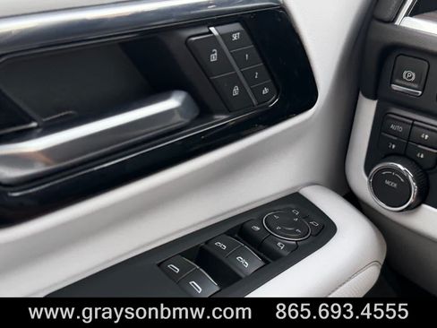 Used 2025 Chevrolet Suburban Premier w/ Sun And Tow Package AWD/4WD image 23