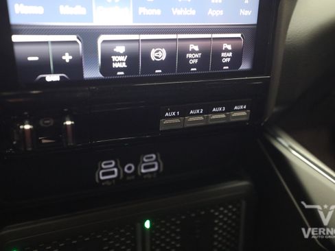 New 2026 RAM 2500 Laramie AWD/4WD image 23