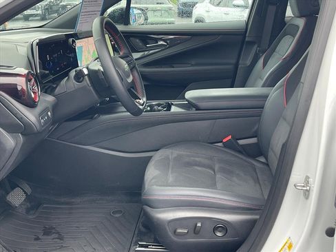 Certified 2024 Chevrolet Blazer EV RS image 10