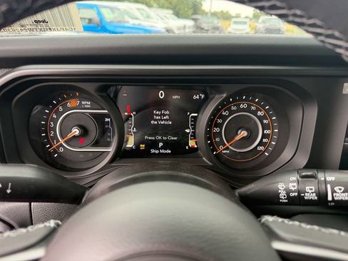 New 2026 Jeep Wrangler Unlimited Rubicon w/ Whitecap Package AWD/4WD image 17