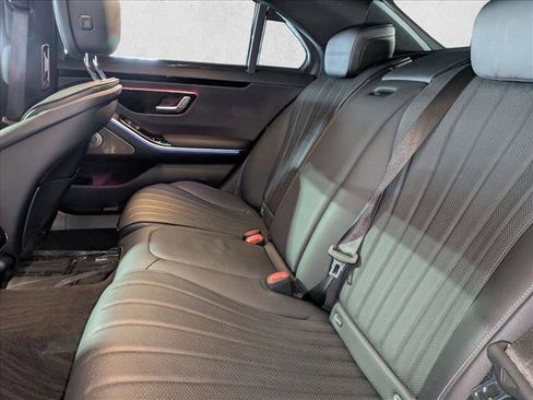 Certified 2022 Mercedes-Benz S 500 4MATIC image 19