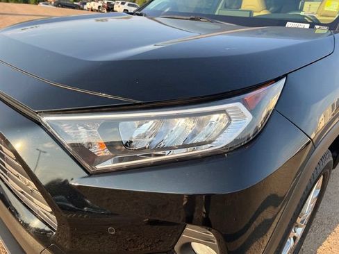 Used 2019 Toyota RAV4 Limited w/ Advanced Technology Package AWD/4WD image 10